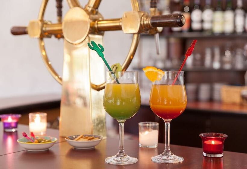 酒店 Charme Hôtel Et Spa, Montbéliard Sud