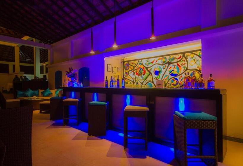 هتل Coconut Creek Resort   Dabolim Airport