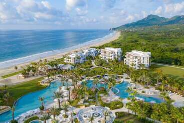 هتل Conrad Punta De Mita