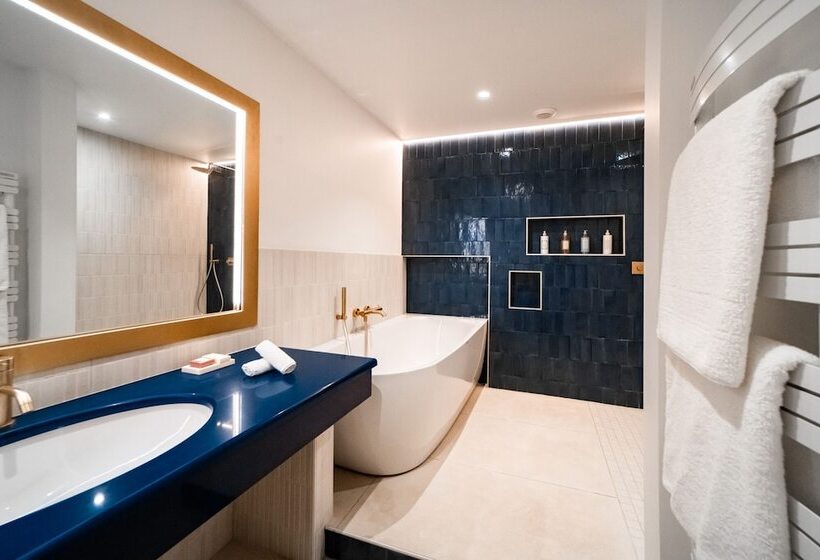 هتل Hôtel Les Frères Ibarboure