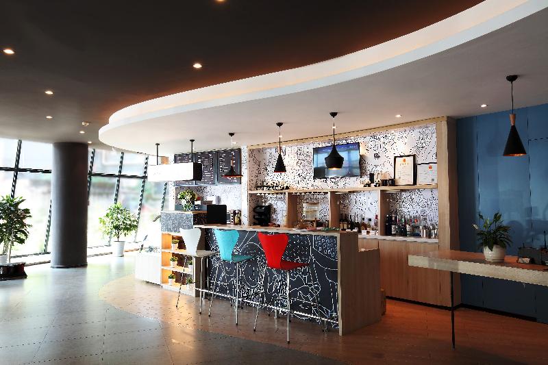 酒店 Ibis Ya An Langqiao
