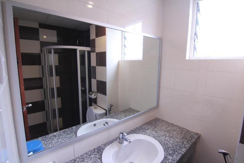 فندق Iris House
