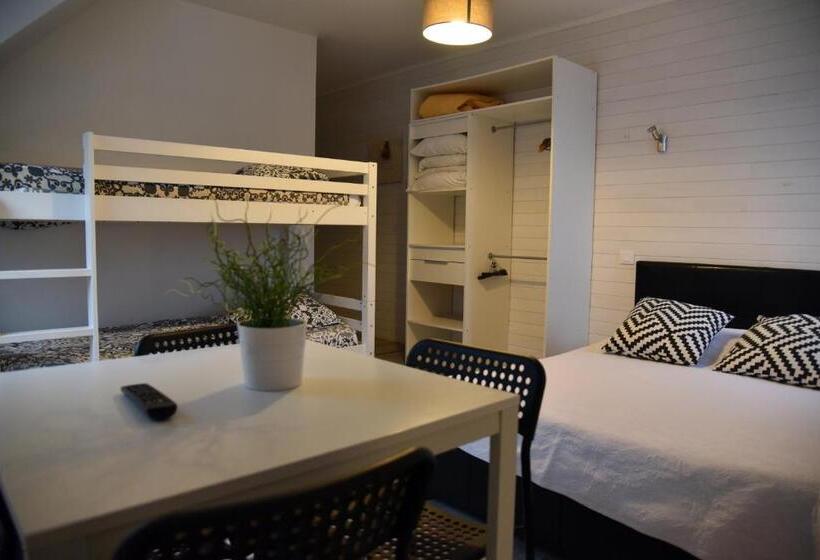 Отель La Marine