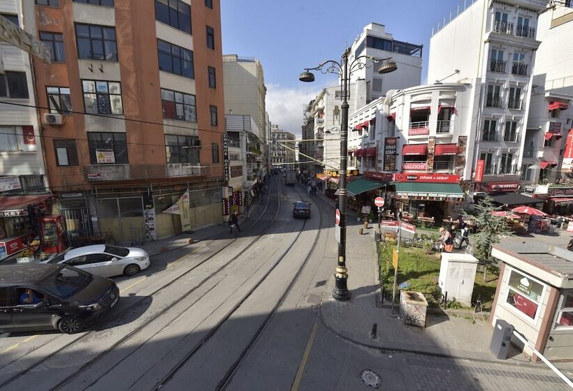 Fotos del hotel Omega Luxx:  24