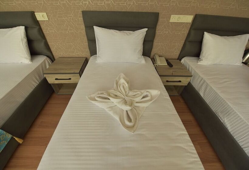 Fotos del hotel Omega Luxx:  3