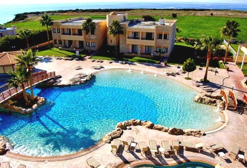هتل Panareti Coral Bay Resort