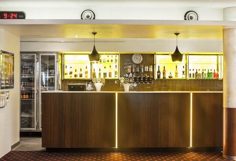 Fotos del hotel Ramada  & Suites Sydney Cabramatta:  24