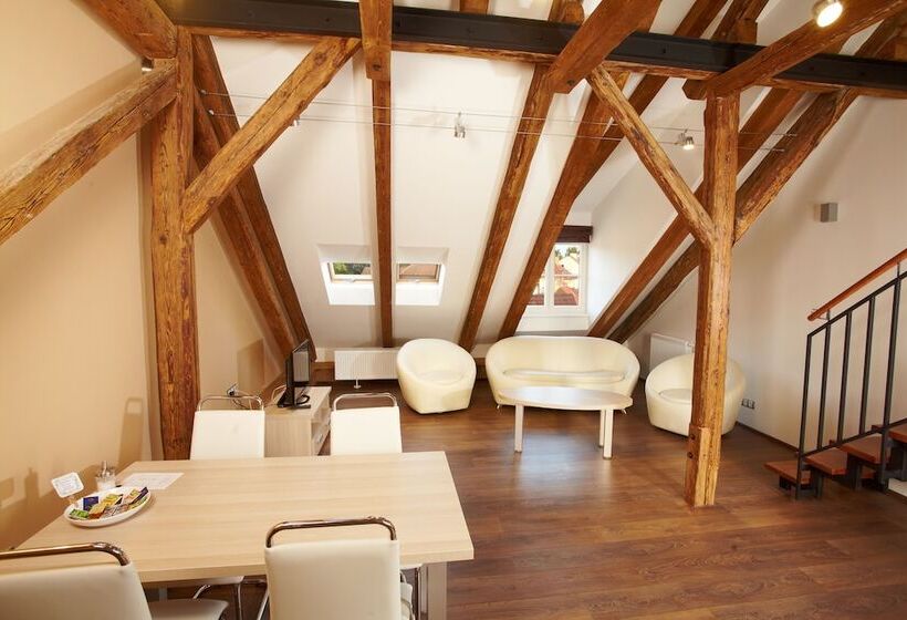 هتل Residence U černé Věže české Budějovice