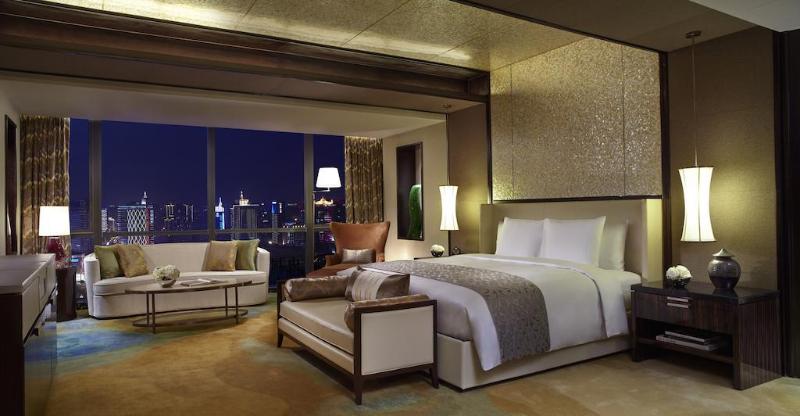 هتل The Ritzcarlton, Chengdu