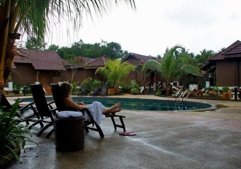 호텔 Ulek Beach Resort