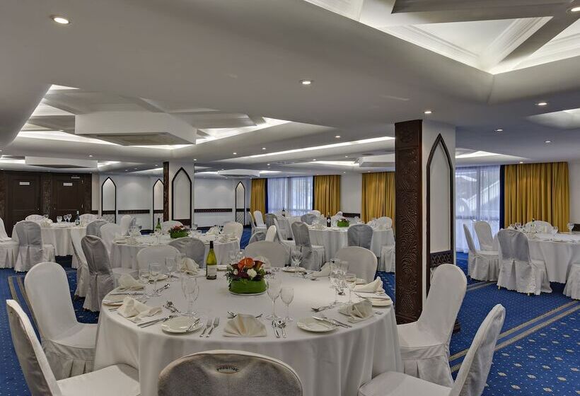 هتل The Heron By Sarovar Portico India