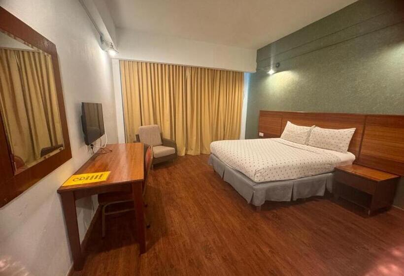 Fotos del hotel Mayres  Kota Tinggi:  3