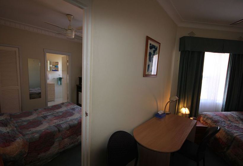 فندق على الطريق Normandie Inn & Function Centre