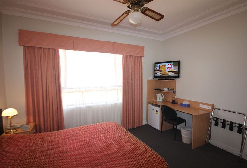 فندق على الطريق Normandie Inn & Function Centre