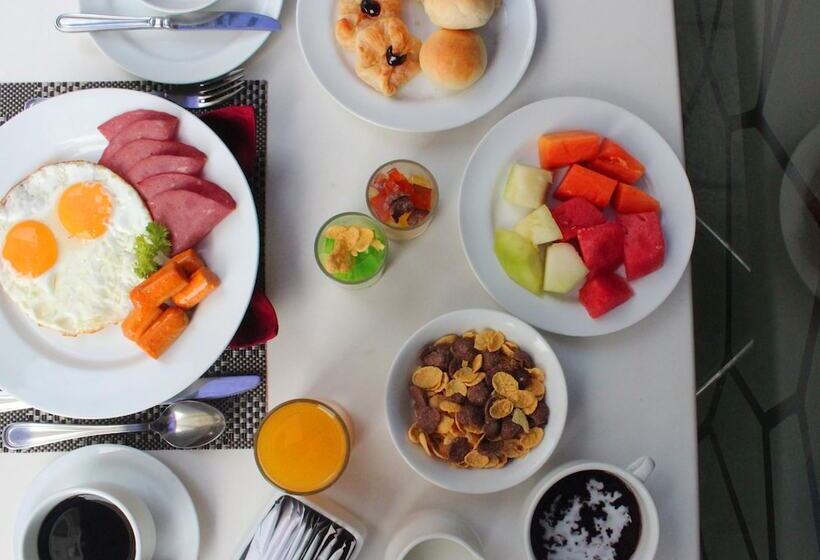 Fotos del hotel Best Western Plus Kemayoran:  2