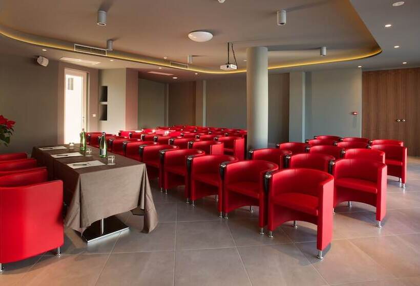 Callistos Hotel & Spa