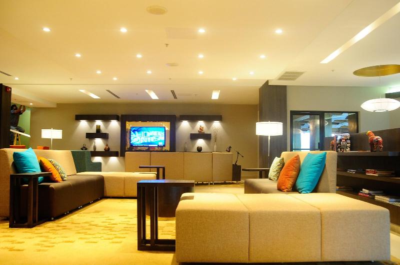 هتل Courtyard By Marriott San Salvador
