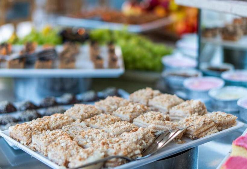 Dragut Point North Hotel   All Inclusive