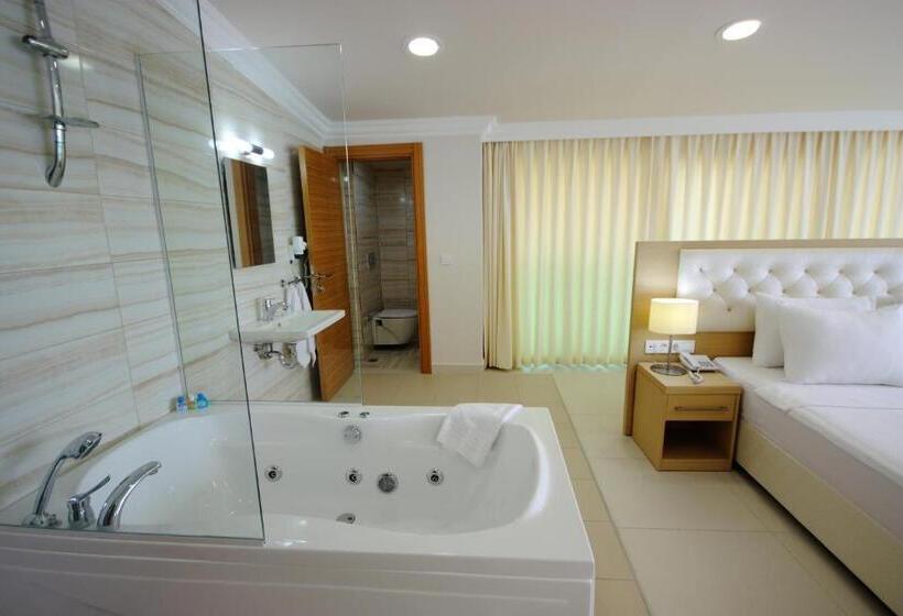 Dragut Point North Hotel   All Inclusive