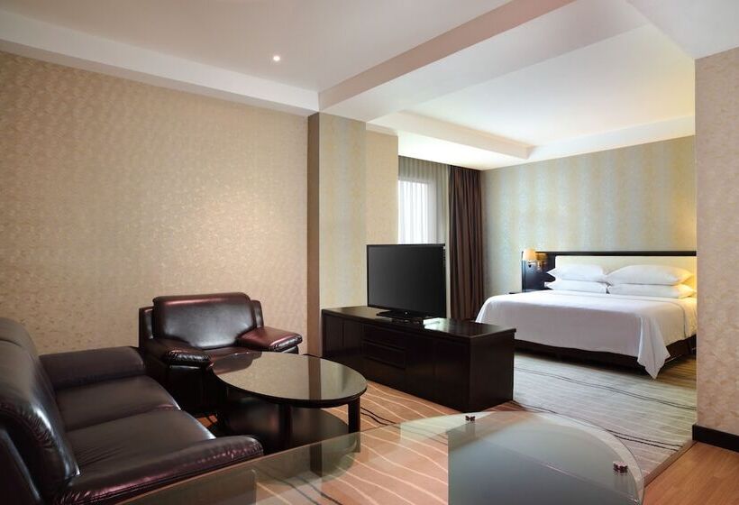 هتل Four Points By Sheraton Medan
