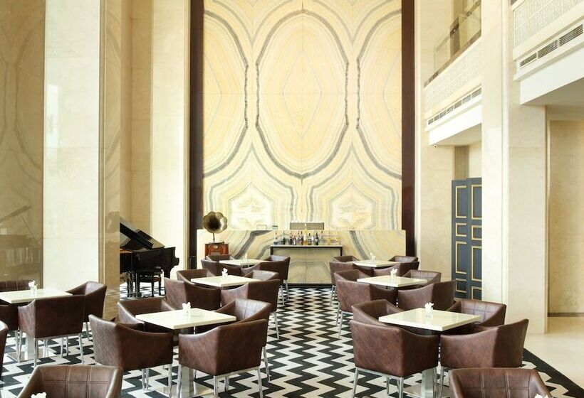 هتل Four Points By Sheraton Medan