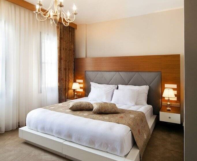 Fotos del hotel Gravis Suites:  2