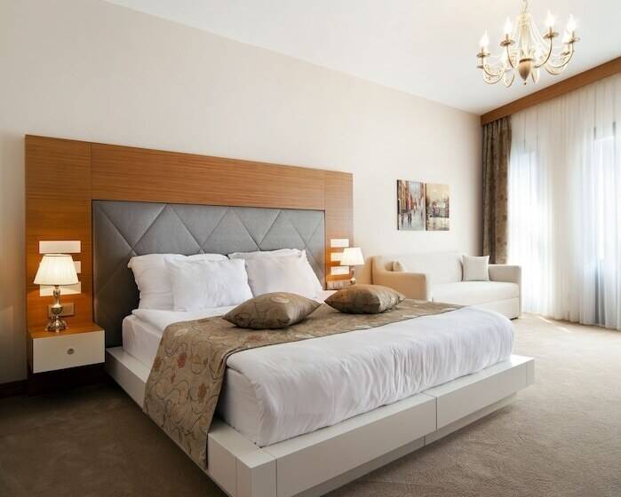 Fotos del hotel Gravis Suites:  8