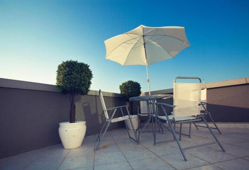 Fotos del hotel Helikon Business:  20