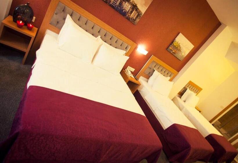 Fotos del hotel Helikon Business:  2