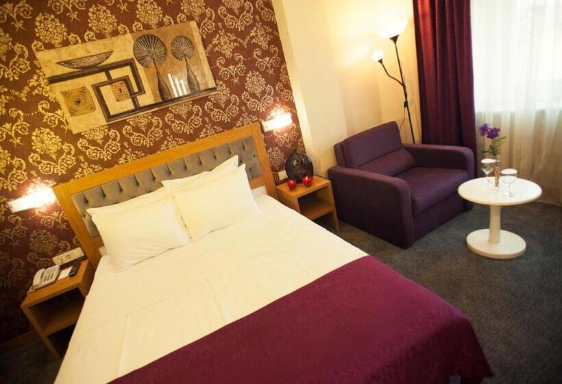 Fotos del hotel Helikon Business:  3