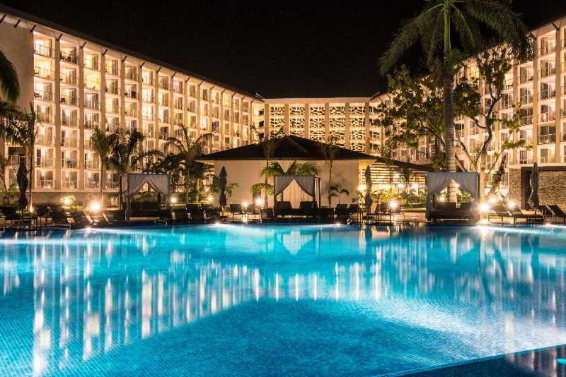 هتل Hideaway At Royalton Blue Waters, An Autograph Collection All Inclusive Resort   Adults Only