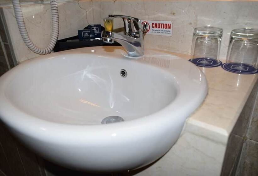 هتل Horison Grand Serpong