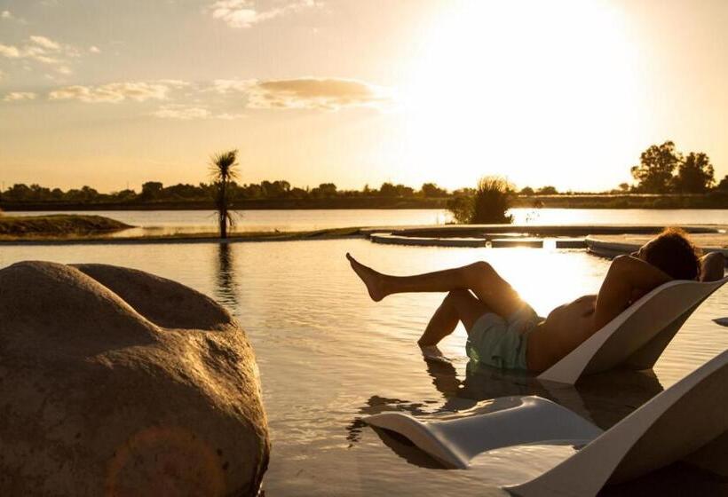هتل Howard Johnson Resort & Convention Center Ezeiza
