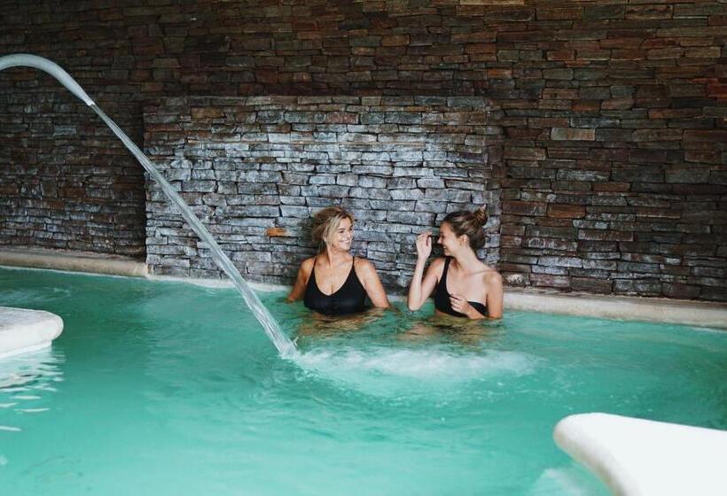 هتل Howard Johnson Resort & Convention Center Ezeiza