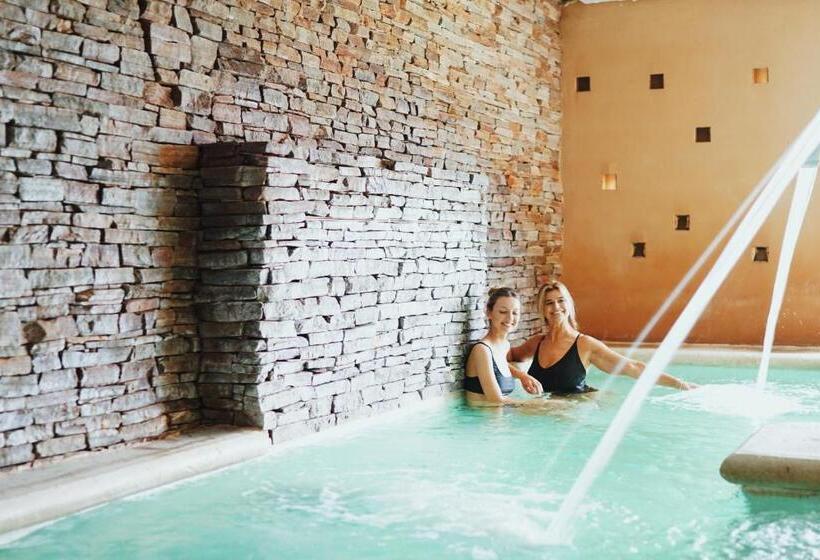 هتل Howard Johnson Resort & Convention Center Ezeiza