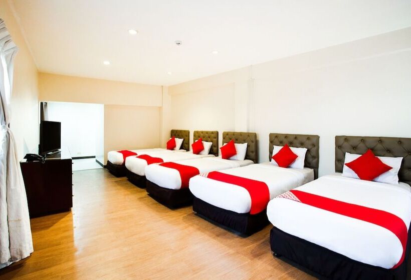 호텔 The Humbertos