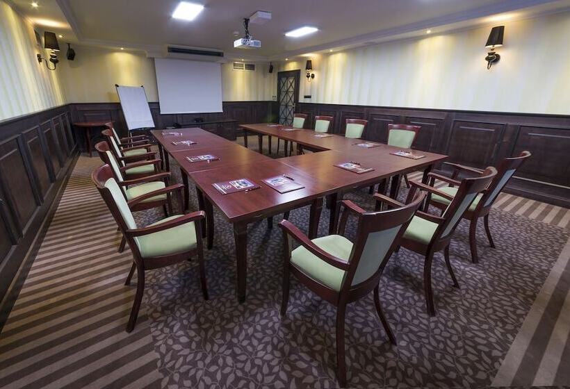 هتل Kryształ Conference & Spa