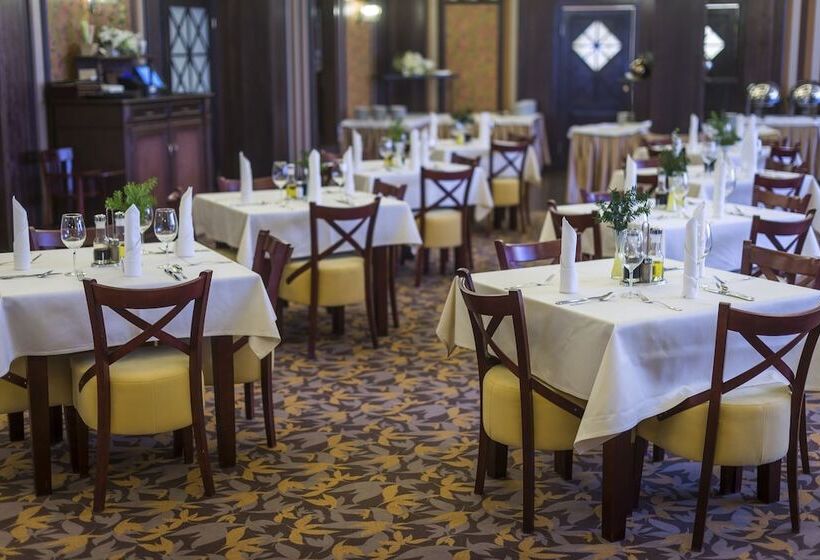 هتل Kryształ Conference & Spa