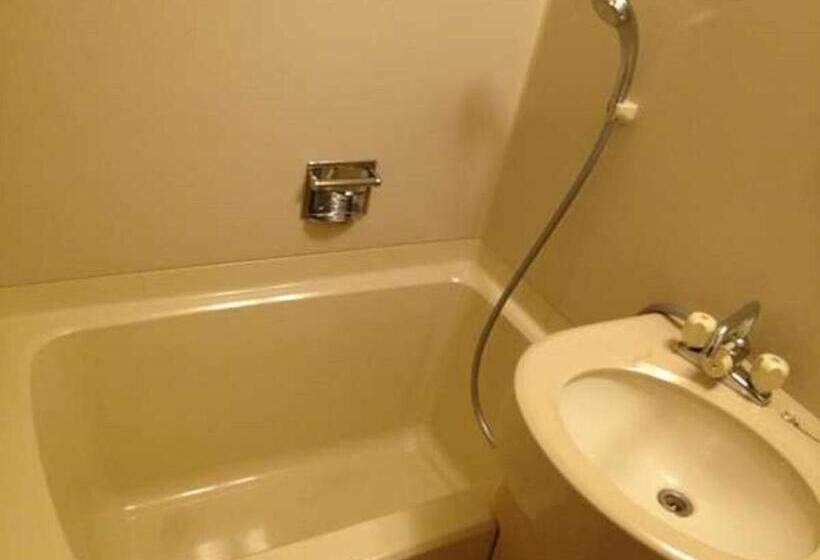 בית מלון כפרי Livemax Budget Fuchu