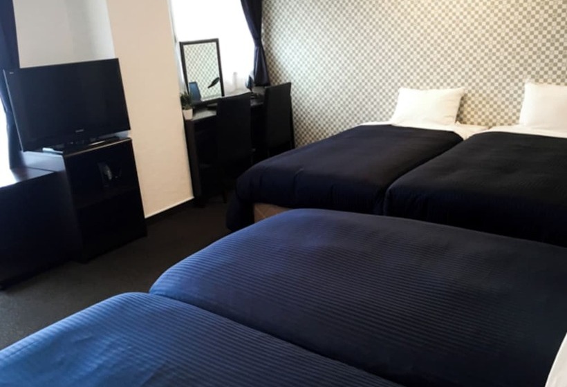 בית מלון כפרי Livemax Budget Fuchu