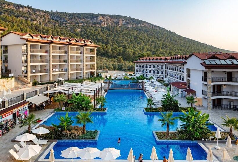 هتل Ramada Resort By Wyndham Akbuk All Inclusive