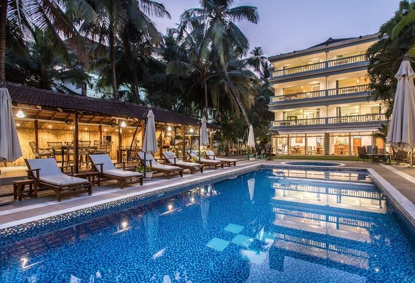 هتل Safira River Front Resort