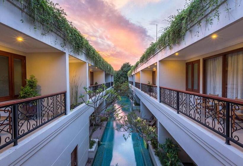 Fotos del hotel Seminyak Lagoon All Suites:  57