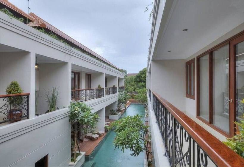 Fotos del hotel Seminyak Lagoon All Suites:  12