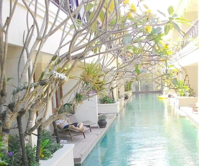 Fotos del hotel Seminyak Lagoon All Suites:  51