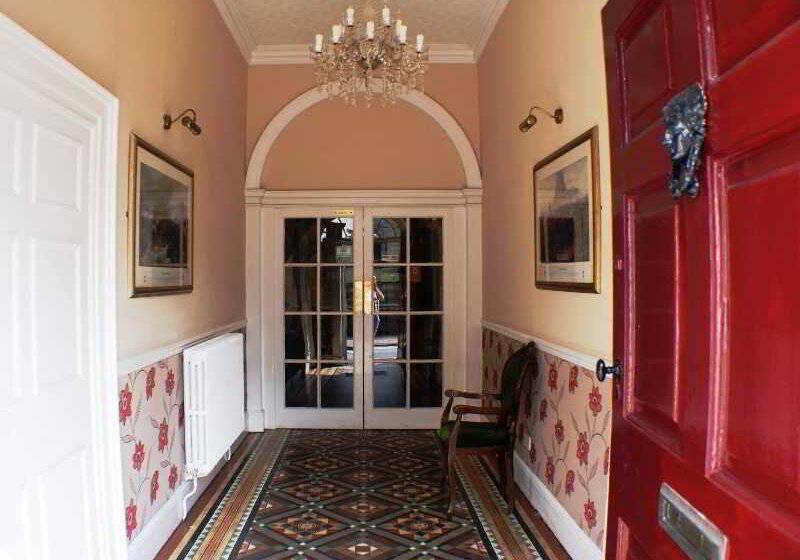 בית מלון כפרי The Bank House