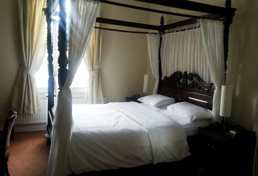 בית מלון כפרי The Bank House