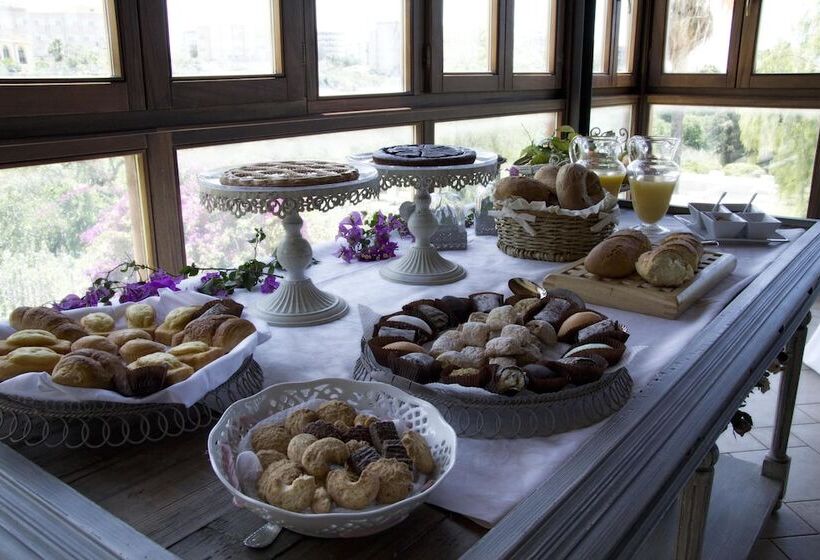 هتل Villa Calandrino