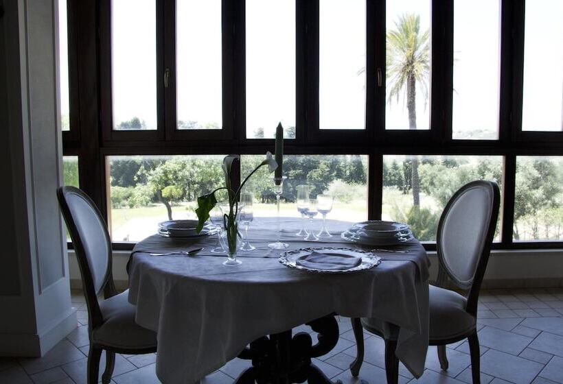 هتل Villa Calandrino