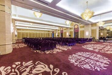 هتل Wyndham Surabaya